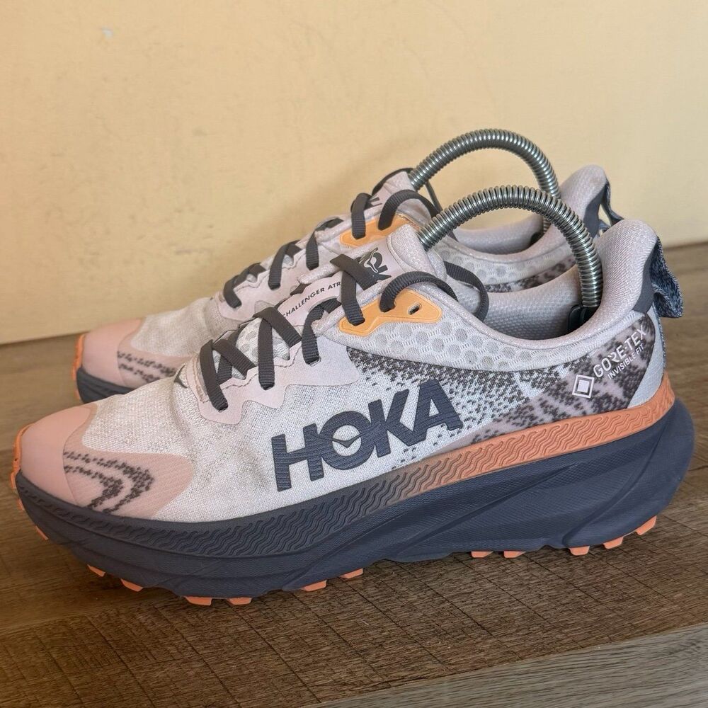 Hoka Challenger ATR 7 Gore-Tex Women's trail Running Shoes size 8